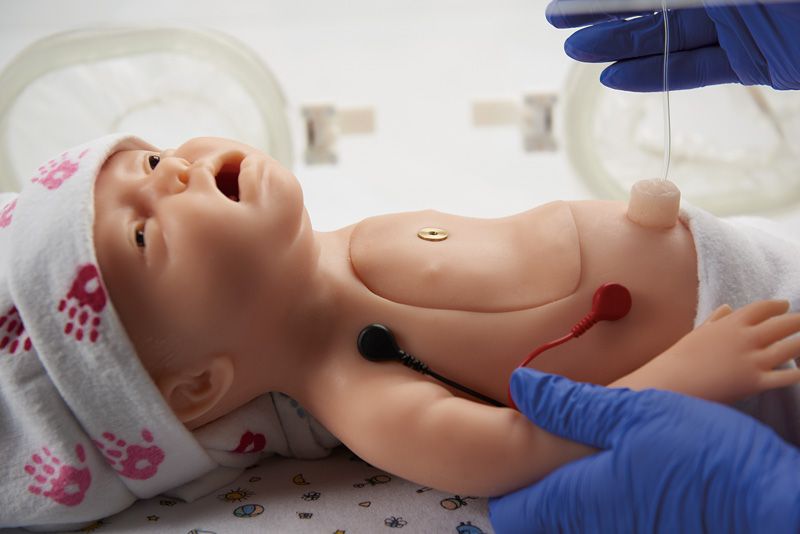 Baby C.H.A.R.L.I.E. Simulator zur neonatalen Wiederbelebung ohne EKG, Bestellnummer BA97/1